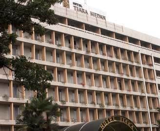 Tiara Medan Hotel & Convention Center Exterior photo